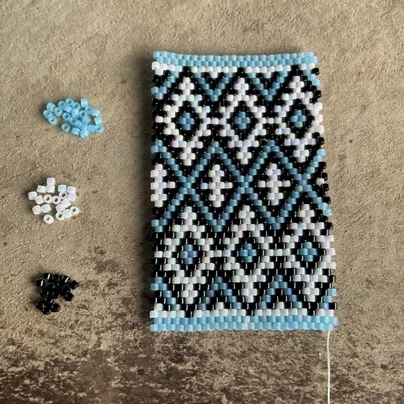 Southwest Sky Blue and Black Beaded Compartment Keychain, New, Handmade by Me - Picture 8 of 9